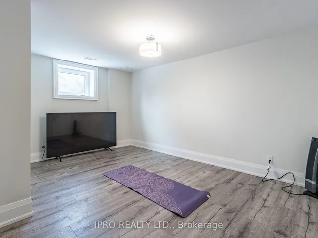 Additional image 38 of 568 DYNES Rd