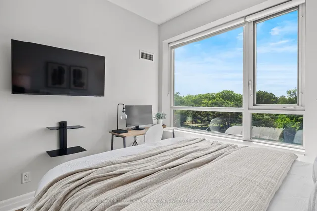 Additional image 17 of 20 Gothic Ave Unit 414