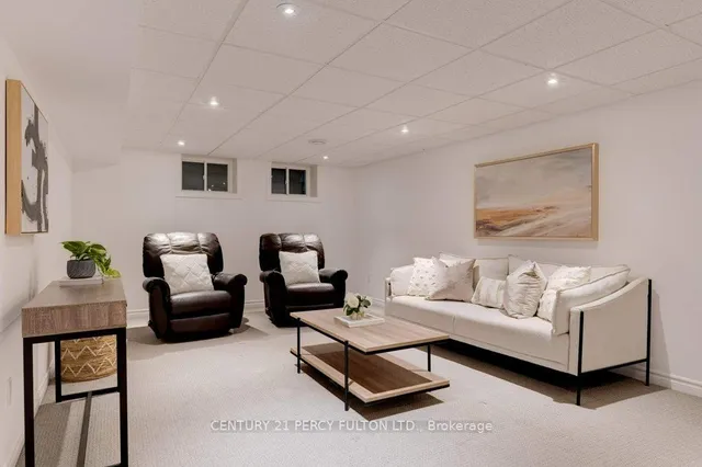 Additional image 27 of 4499 Hawthorne Dr