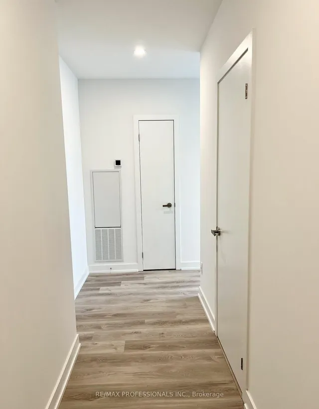 Additional image 2 of 370 Martha St Unit 802