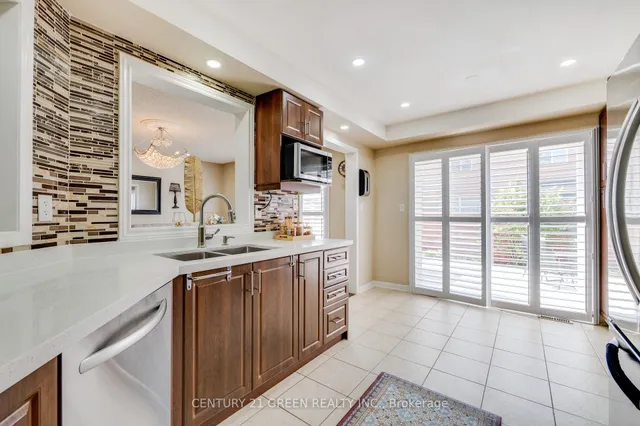 Additional image 24 of 1107 Barr Cres