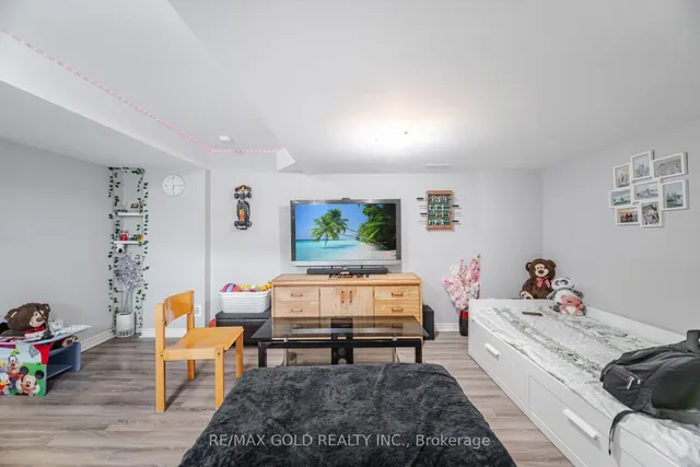 Additional image 22 of 46 Lesabre Cres