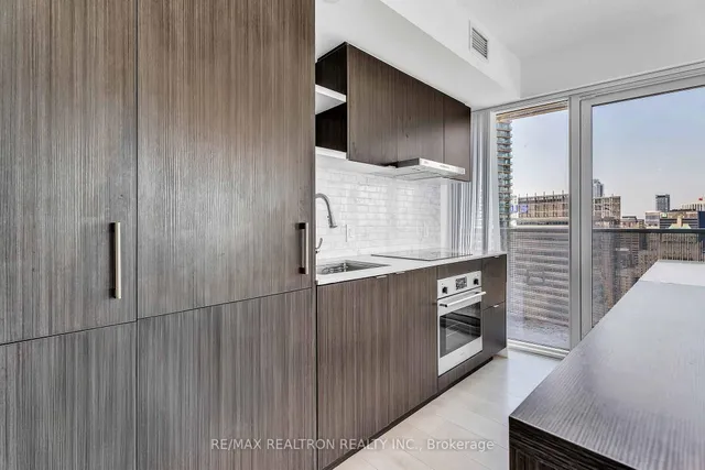 Additional image 5 of 88 Harbour St Unit 4004