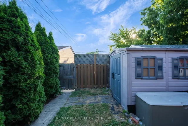 Additional image 39 of 270 Clinton St