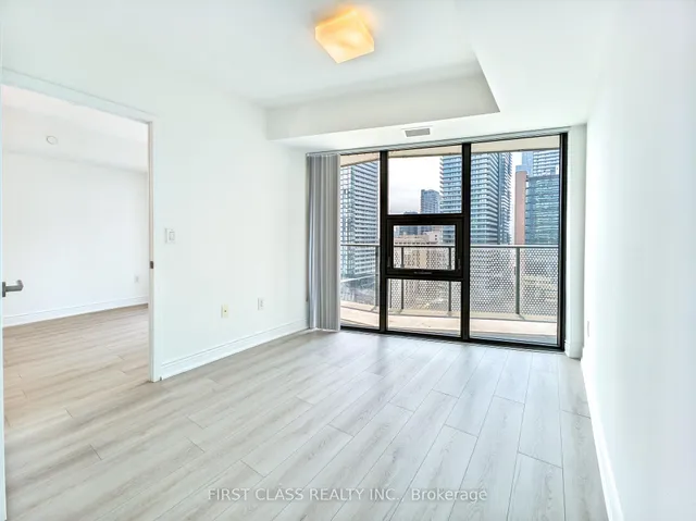 Additional image 18 of 11 Wellesley St Unit 1404