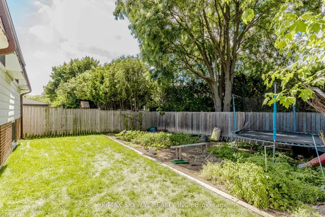 Additional image 47 of 3285 Lansdown Dr