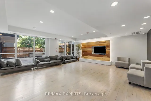 Additional image 33 of 15 James Finlay Way Unit 817