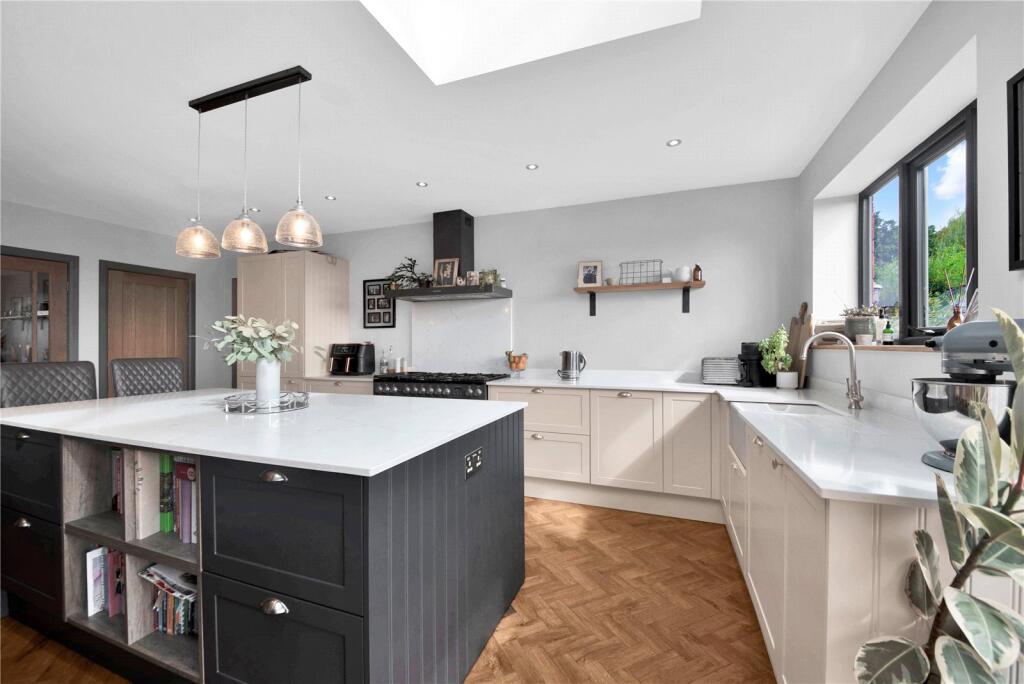 Additional image 5 of The Rise, Hopwood, Alvechurch, Birmingham, B48