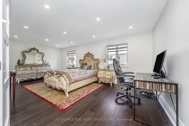 Additional image 19 of 12 Amethyst Circ