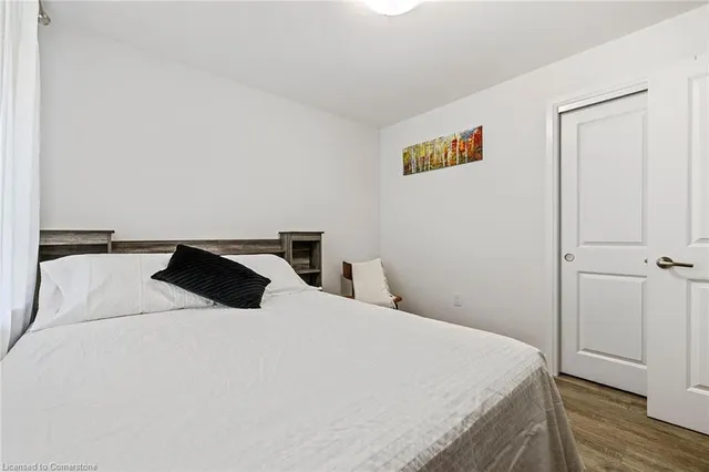 Additional image 16 of 1 Redfern Ave Unit 228