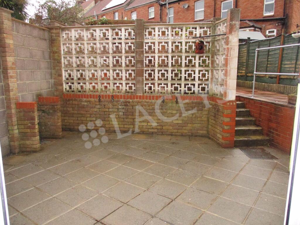 Additional image 9 of Crofton Avenue, Yeovil, Somerset