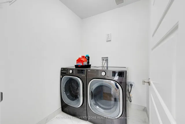 Additional image 22 of 458 Bergamot Ave