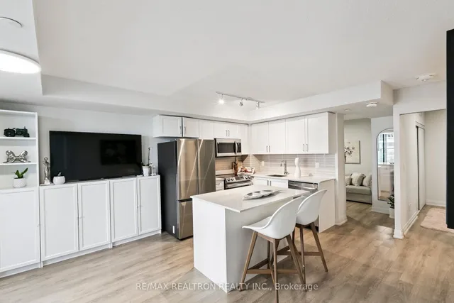 Additional image 3 of 20 Meadowglen Pl Unit 232