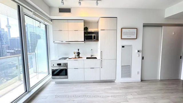 Additional image 7 of 197 Yonge St Unit 2808