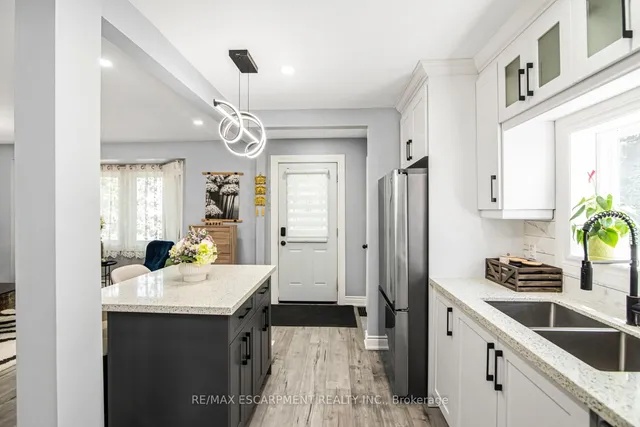 Additional image 13 of 140 East 35th St