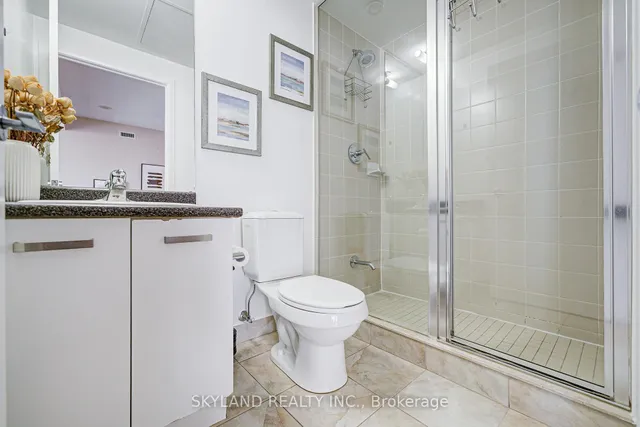 Additional image 19 of 832 Bay St Unit 805