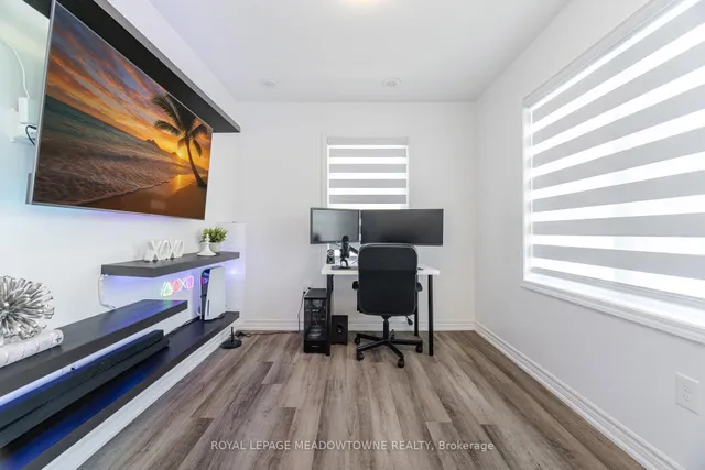 Additional image 7 of 898 Cactus Pt