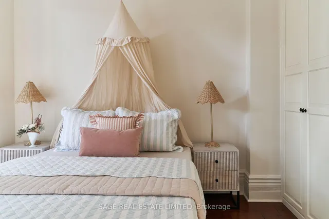 Additional image 24 of 73 Lakeview Ave