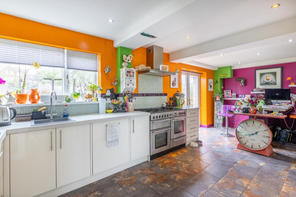 Additional image 8 of Coombe Close, Castle Cary, Somerset, BA7