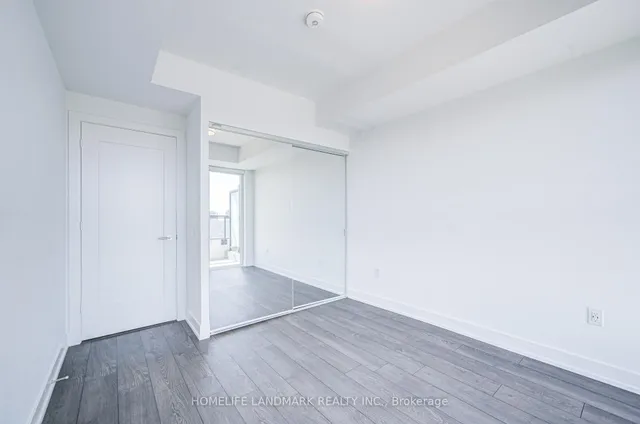 Additional image 9 of 30 Inn On The Park Dr Unit 2109