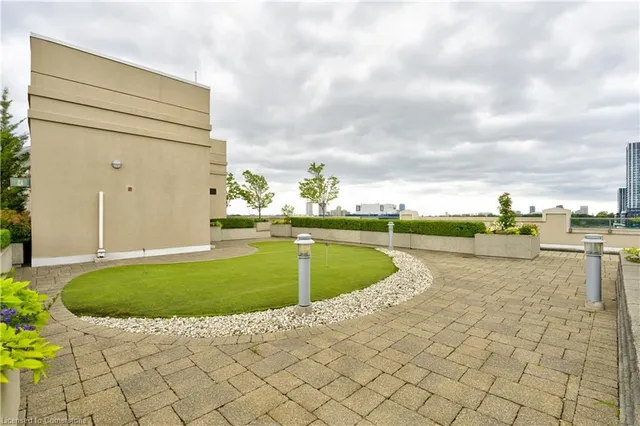 Additional image 30 of 205 The Donway Unit 415