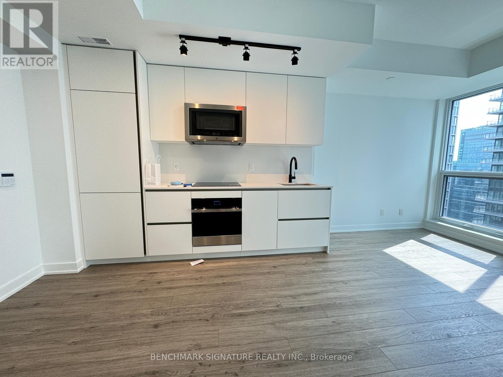 3305 - 327 KING STREET W|Toronto (Waterfront Communities), Ontario M5V0W7