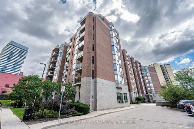 2088 Lawrence Ave Unit 1007