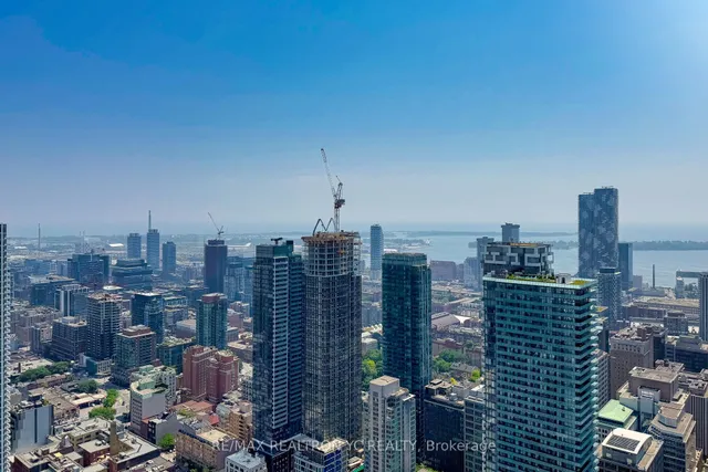 Additional image 25 of 197 Yonge St Unit 5104