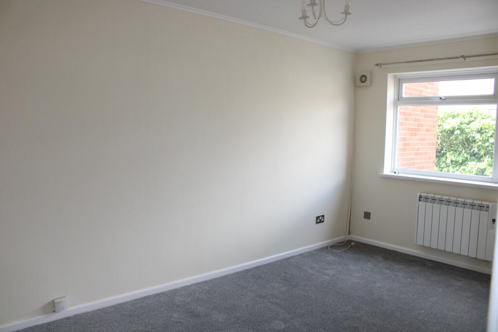 Additional image 2 of North Western Yeovil