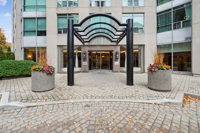 Additional image 2 of 942 Yonge St Unit 418