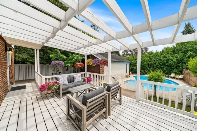 Additional image 39 of 237 Churchill Ave