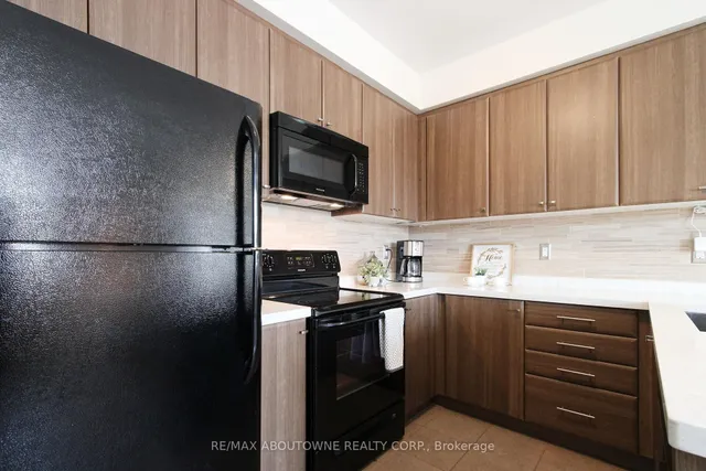 Additional image 10 of 2339 Sawgrass Dr Unit 206