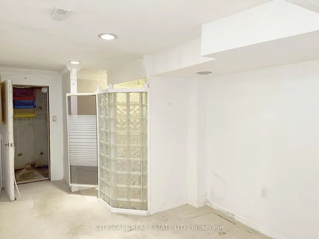 Additional image 40 of 191 Genesee Dr