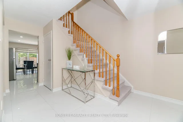 Additional image 17 of 27 Jay St