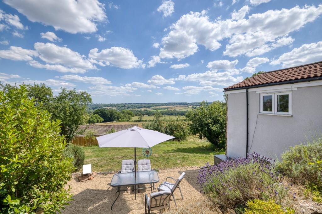 Additional image 2 of Quiet country setting