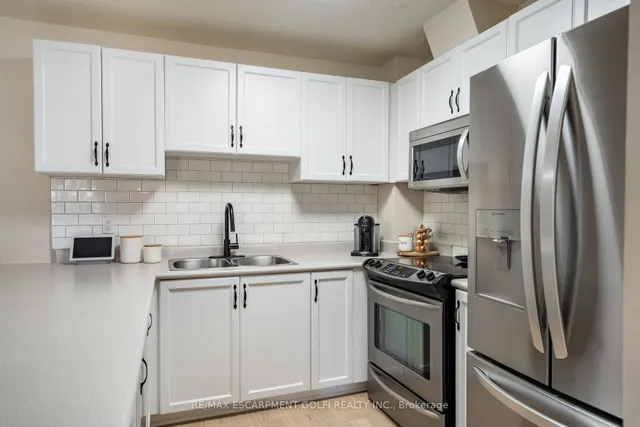 Additional image 11 of 4140 Foxwood Dr Unit 203