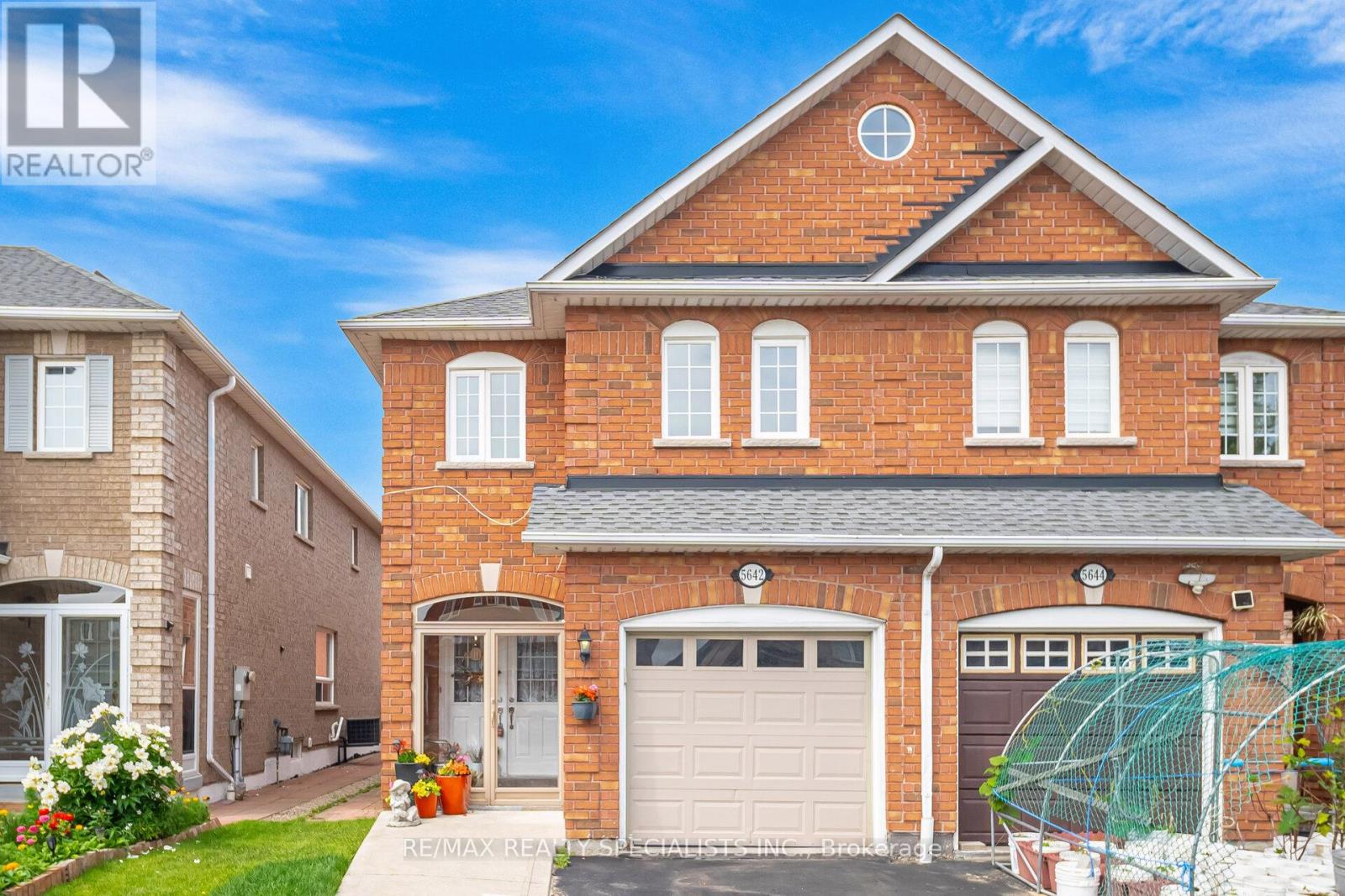 5642 ARMANDO AVENUE|Mississauga (East Credit), Ontario L5V3A8