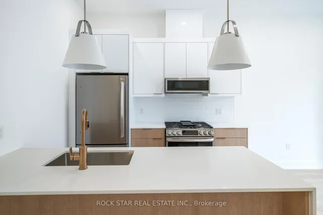 Additional image 16 of 42 Ray St