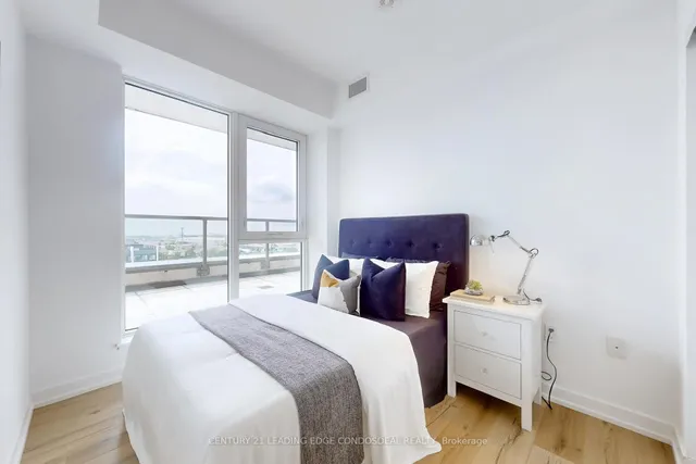 Additional image 26 of 1195 The Queensway St Unit 907