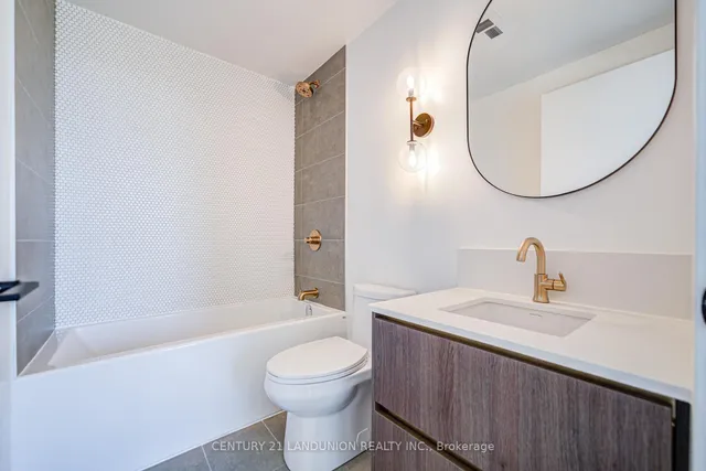 Additional image 7 of 1285 Queen St Unit 512