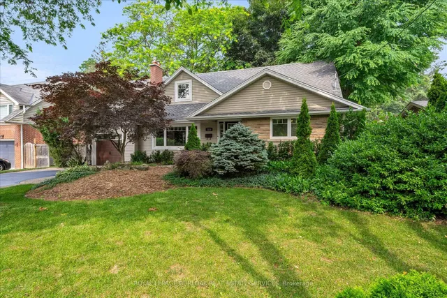 Additional image 3 of 2189 Deyncourt Dr