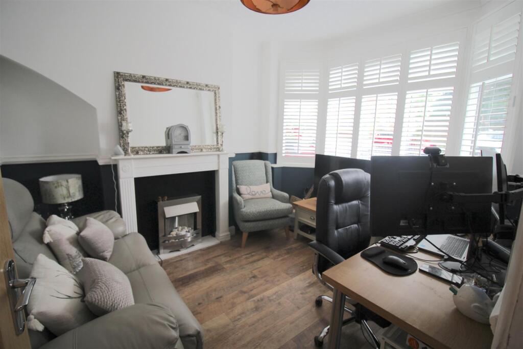 Additional image 3 of Derron Avenue, Sheldon, Birmingham