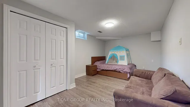 Additional image 33 of 224 Kingsbridge Garden Circ