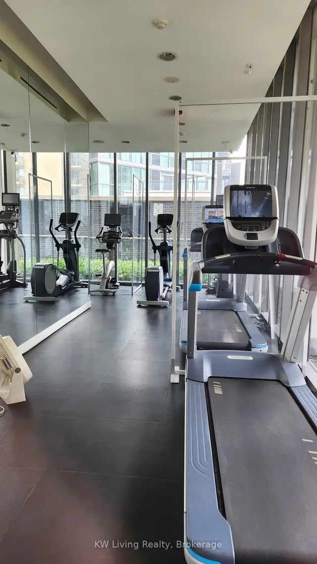 Additional image 18 of 33 Charles St Unit 2507