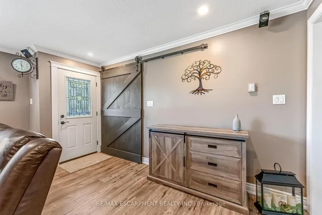 Additional image 28 of 9924 Dickenson Rd