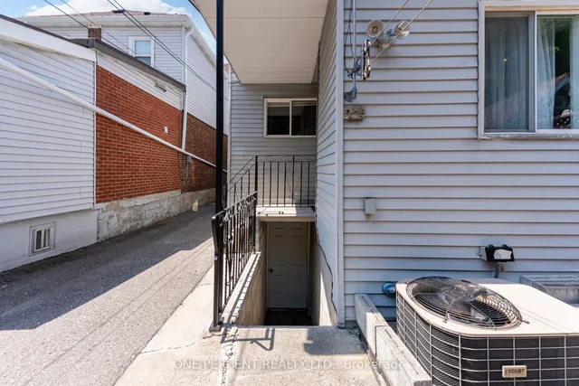 Additional image 47 of 143 Silverthorn Ave