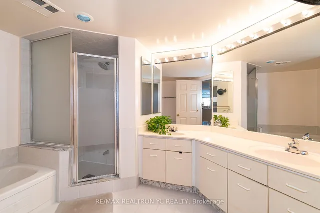 Additional image 7 of 30 Greenfield Ave Unit 614