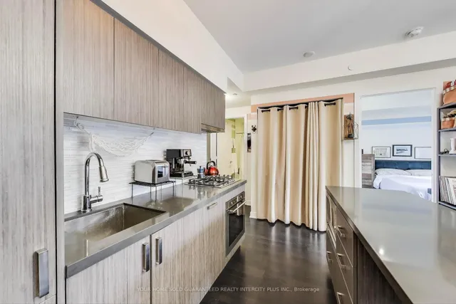 Additional image 12 of 501 St. Clair Ave Unit 325