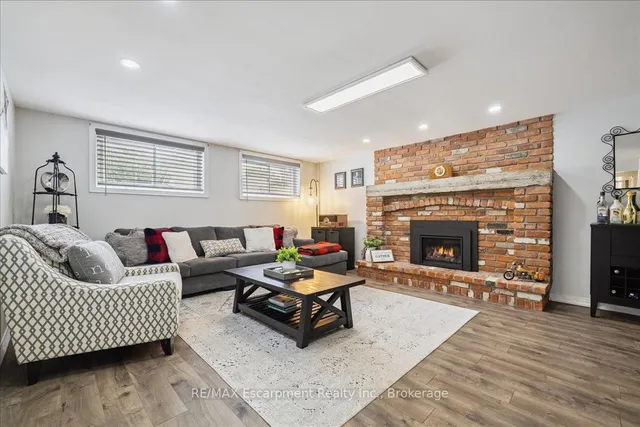 Additional image 31 of 755 Parker Cres