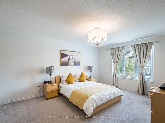 Additional image 40 of 36 Isle Royal Terr